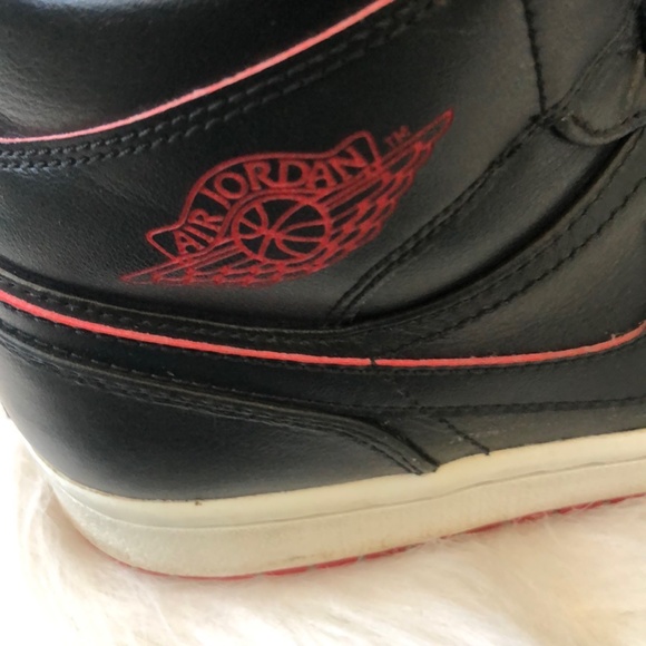 Air Jordan 1 Mid Retro \'Blk/Blk/Red\' 554724-028 Size 8 main image 4